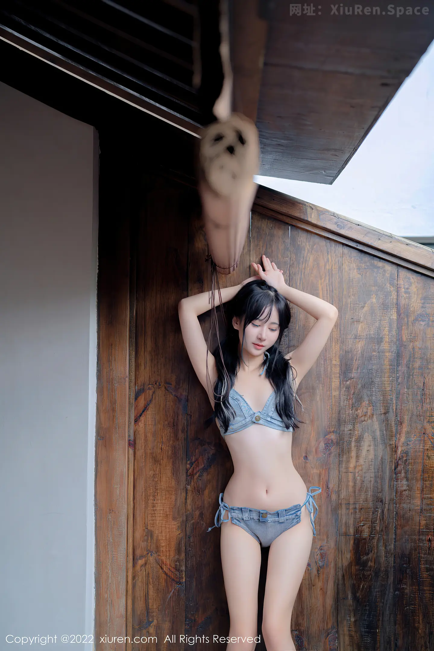 图片[6]-[XiuRen秀人网] VOL.5548 模特小果冻儿大理旅拍性感蓝色牛仔比基尼秀苗条身材诱惑写真71P-秀人网官方网站